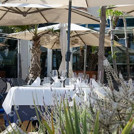 Oscar 아파트 시체스